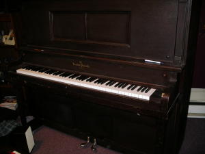 New-piano